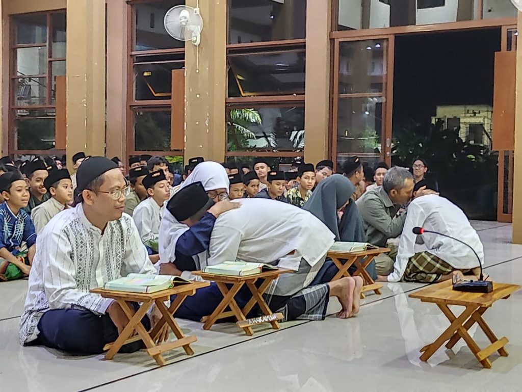 Doa Orang Tua 13 Tahun Lalu Ingin Anaknya Jadi Hafidh Terkabul di Pesantren Refah Islami